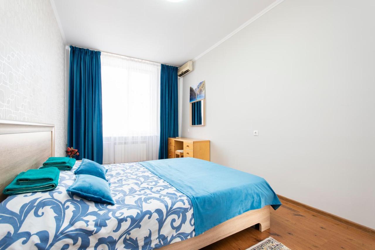 Comfortable Apartment In The Golden Square. Алматы Экстерьер фото